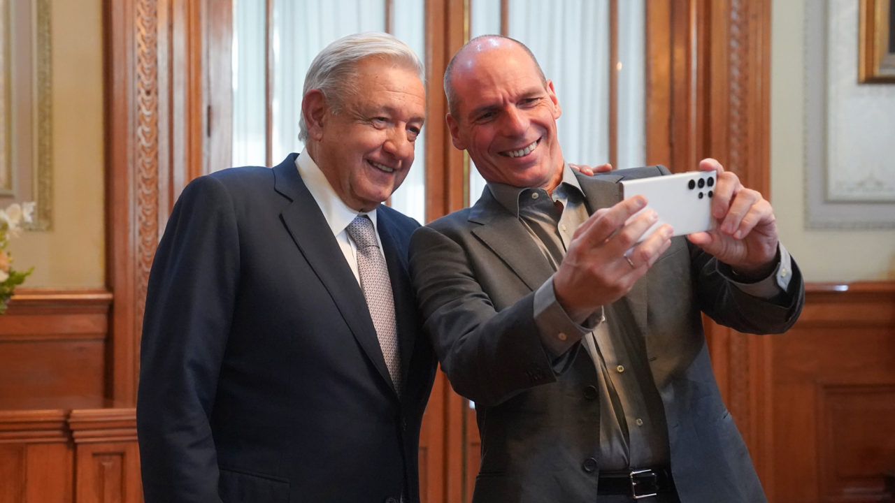 AMLO y economista griego abordan necesidad de nuevo movimiento de Países no Alineados
