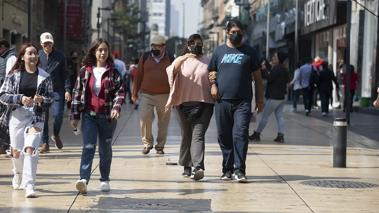 Gente Caminando empleo desempleo