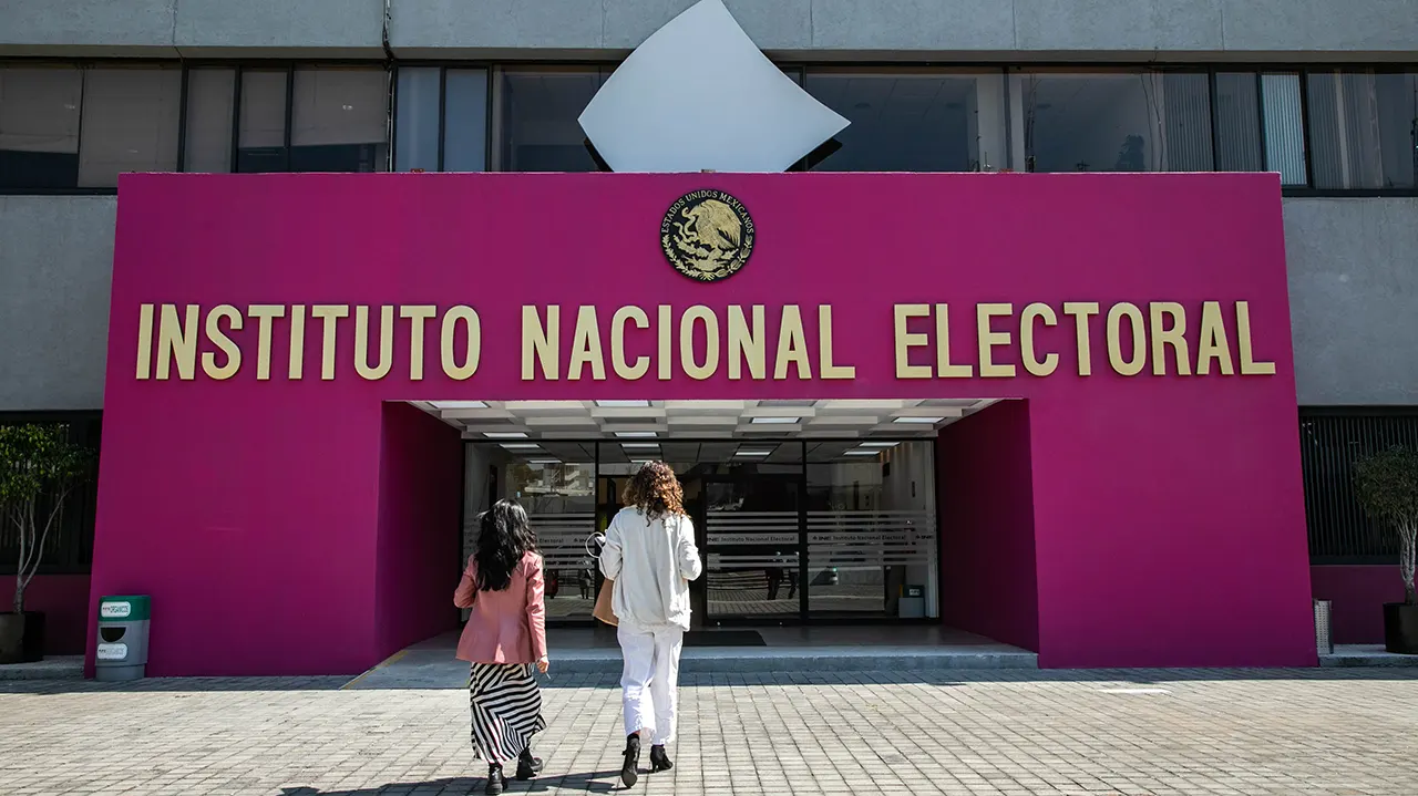 INE y autoridades de seguridad acuerdan plan de protección a candidatos