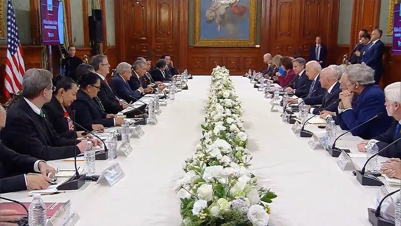 Atendemos múltiples regiones, responde Biden a reclamo de AMLO por abandono de Latam