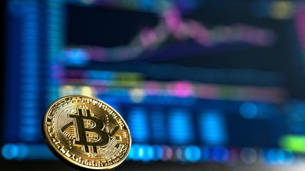 Criptodelincuencia alcanza un récord de 20,000 mdd en 2022: informe