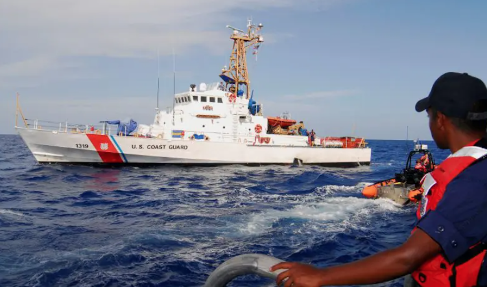 EU denuncia presencia de un supuesto barco espía ruso cerca de Hawái