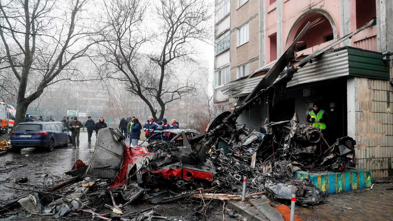 Muere el ministro ucraniano del Interior tras estrellarse helicóptero en Kiev