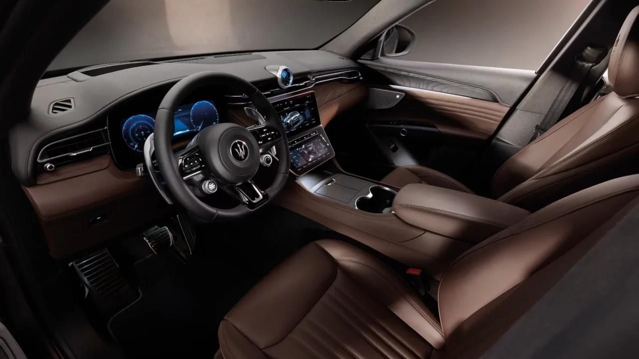 Maserati nos revela sus propósitos 2023: triunfar con sus SUVs y ser pionero en ventas en línea