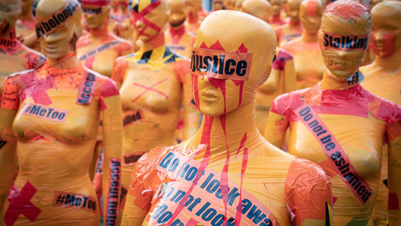 La Justicia española investiga a empresa que obligó a desvestirse a mujeres