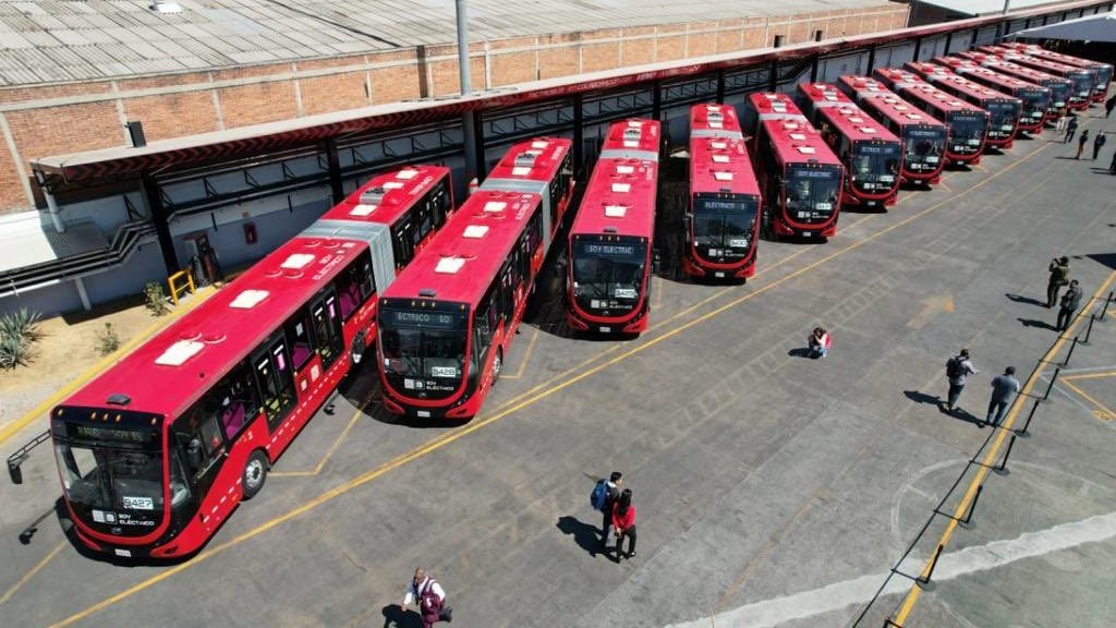 Metrobús deja el diésel y completa su primera línea 100% eléctrica