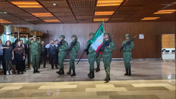 Noroña pide remover a Creel de la presidencia de Diputados por tema de militares armados
