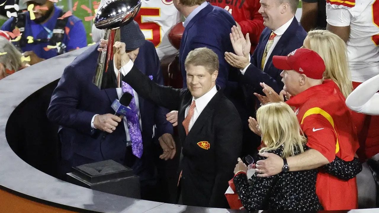 Los Chiefs conquistan de remontada el Super Bowl ante los Eagles
