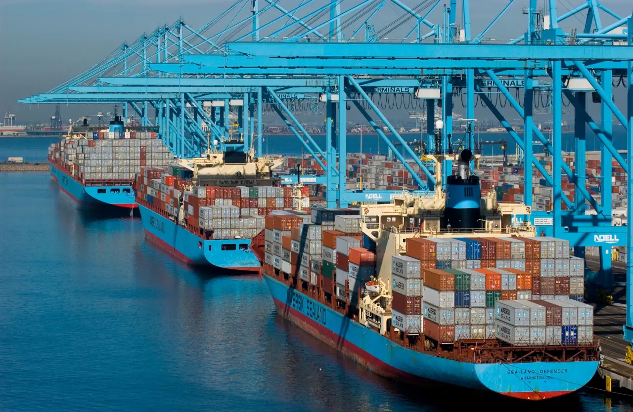 carga, contenedor, industria de la moda transporte marítimo ecológico