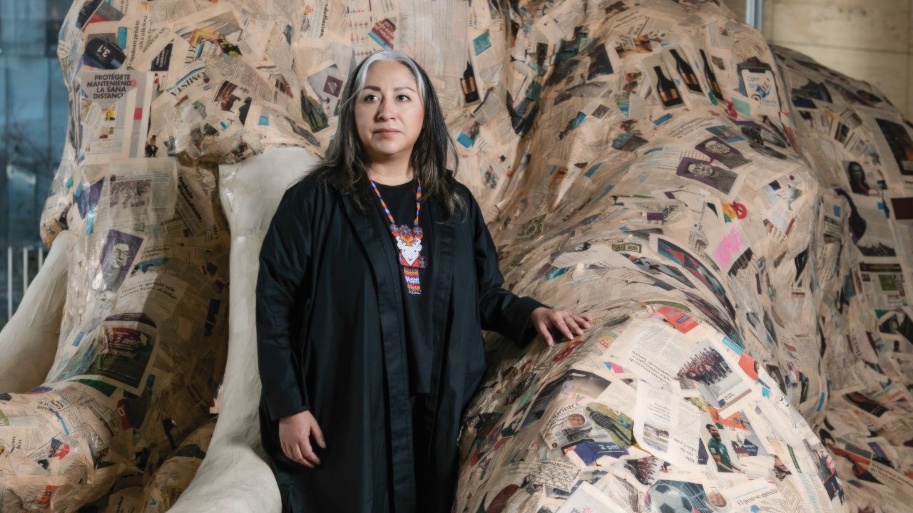 #DeNuestraRevista: Mensaje de resistencia a través del arte con Minerva Cuevas