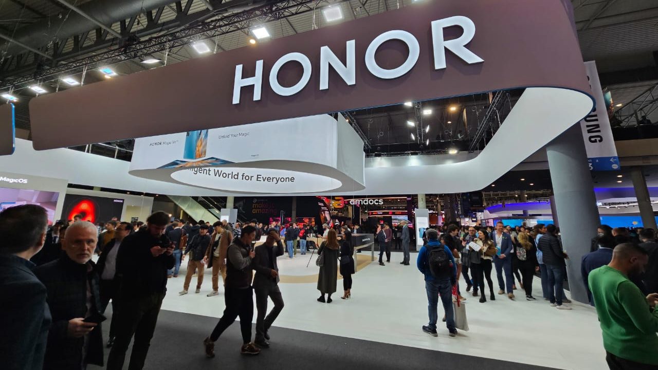 MWC 2023 | Honor lanza al mercado global un nuevo smartphone plegable y el Magic5 Series