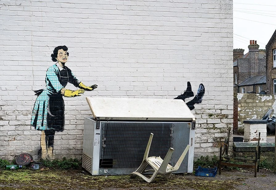 Banksy revela mural contra la violencia de género en Inglaterra en Día del Amor
