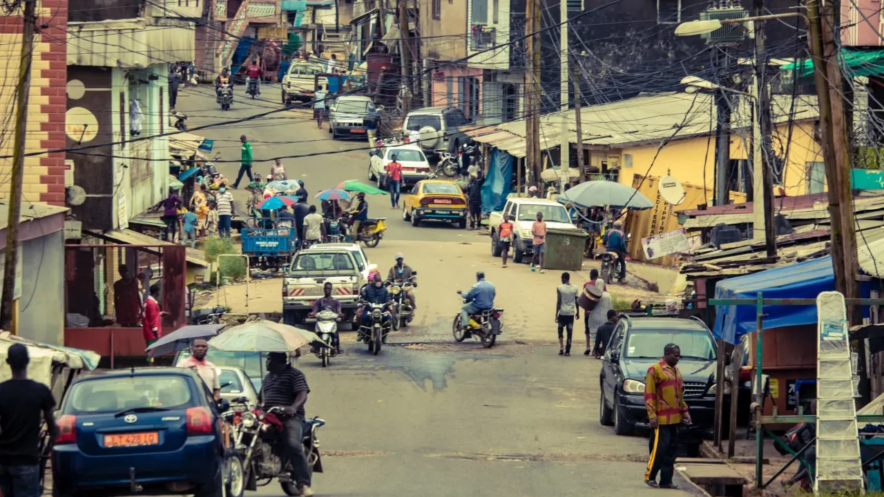 Camerún restringe la frontera con Guinea Ecuatorial tras varias muertes por fiebre hemorrágica