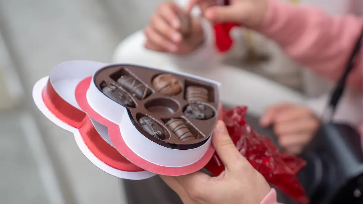 Estas son las razones por las cuales los chocolates son lo más regalado el 14 de febrero