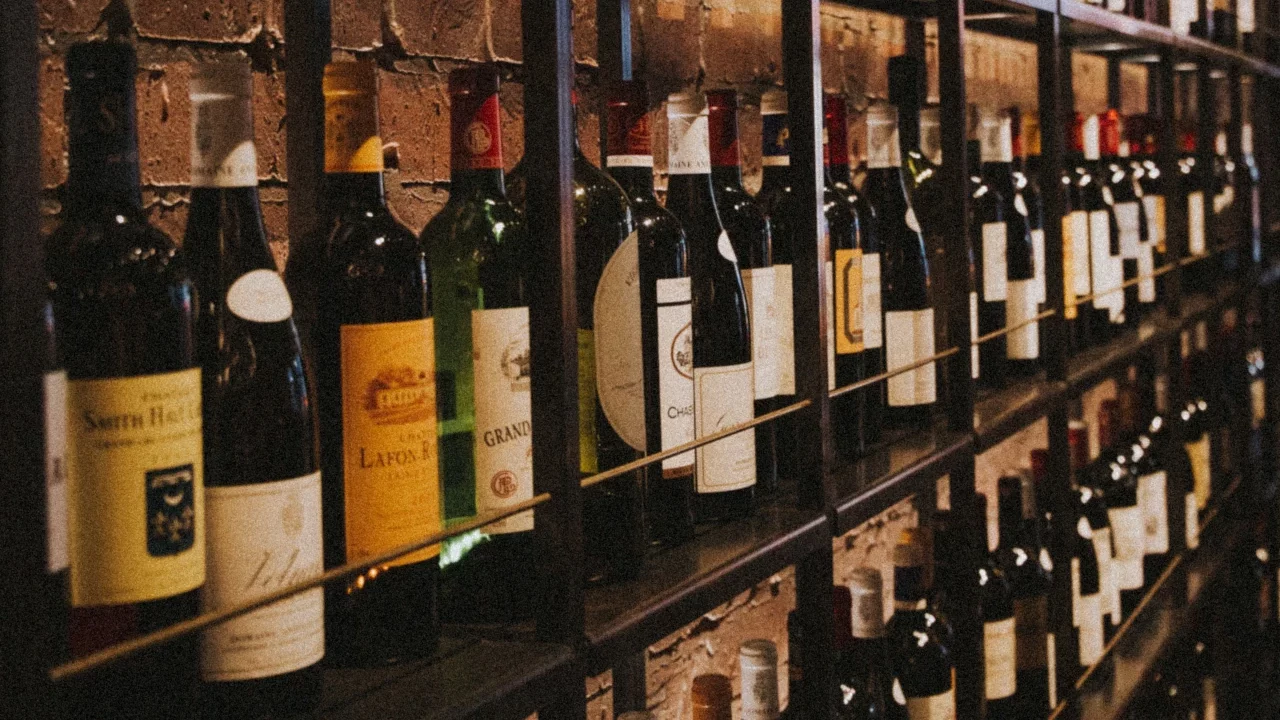 Mexicana es juzgada en España por robar botellas de vino por valor de 1.6 mde