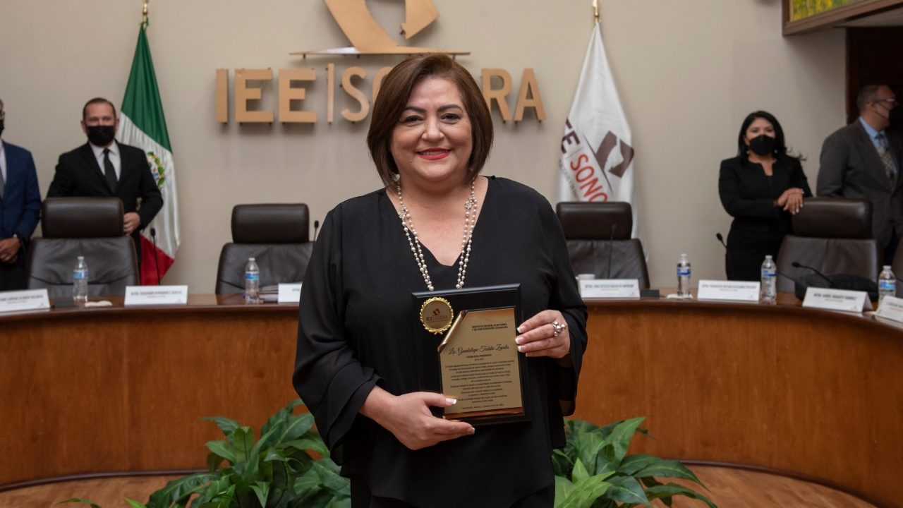Por  tómbola eligen a consejeros; Guadalupe Taddei es la nueva presidenta del INE