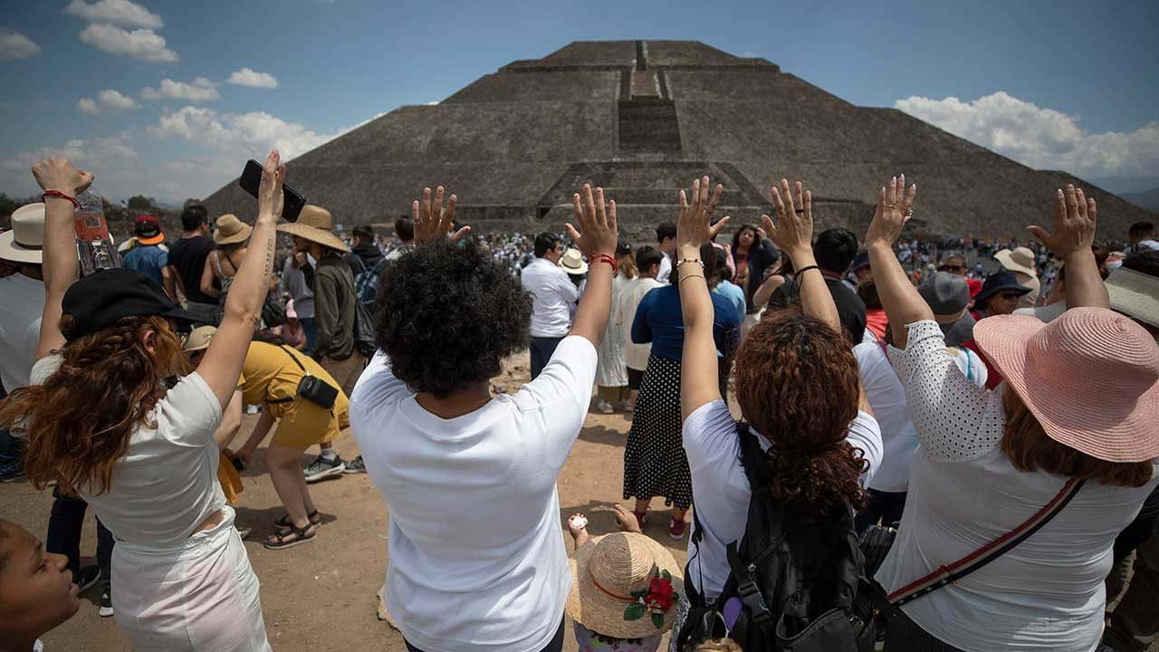 Fotogalería: Reciben la primavera con rituales y festejos en diferentes parte del mundo