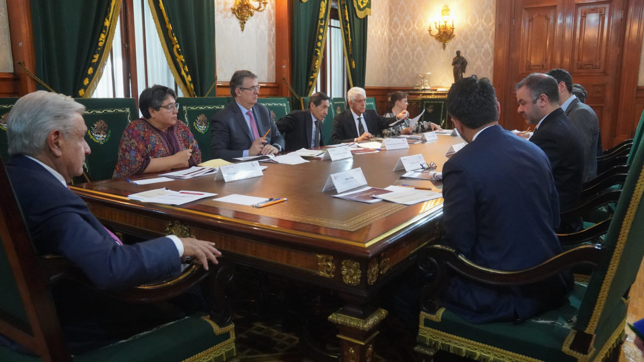 AMLO se reúne con directivos de Tesla; avanza proyecto de planta en NL