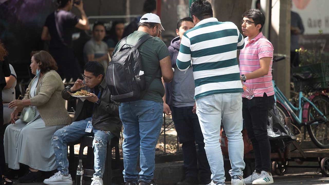 Cuatro de cada diez mexicanos están en riesgo de sufrir un infarto cerebral por colesterol alto