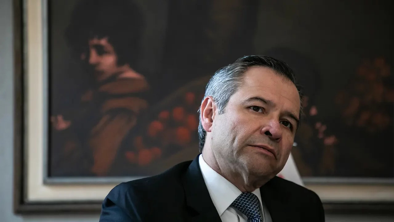 Banamex descarta venta directa y prioriza Oferta Pública Inicial