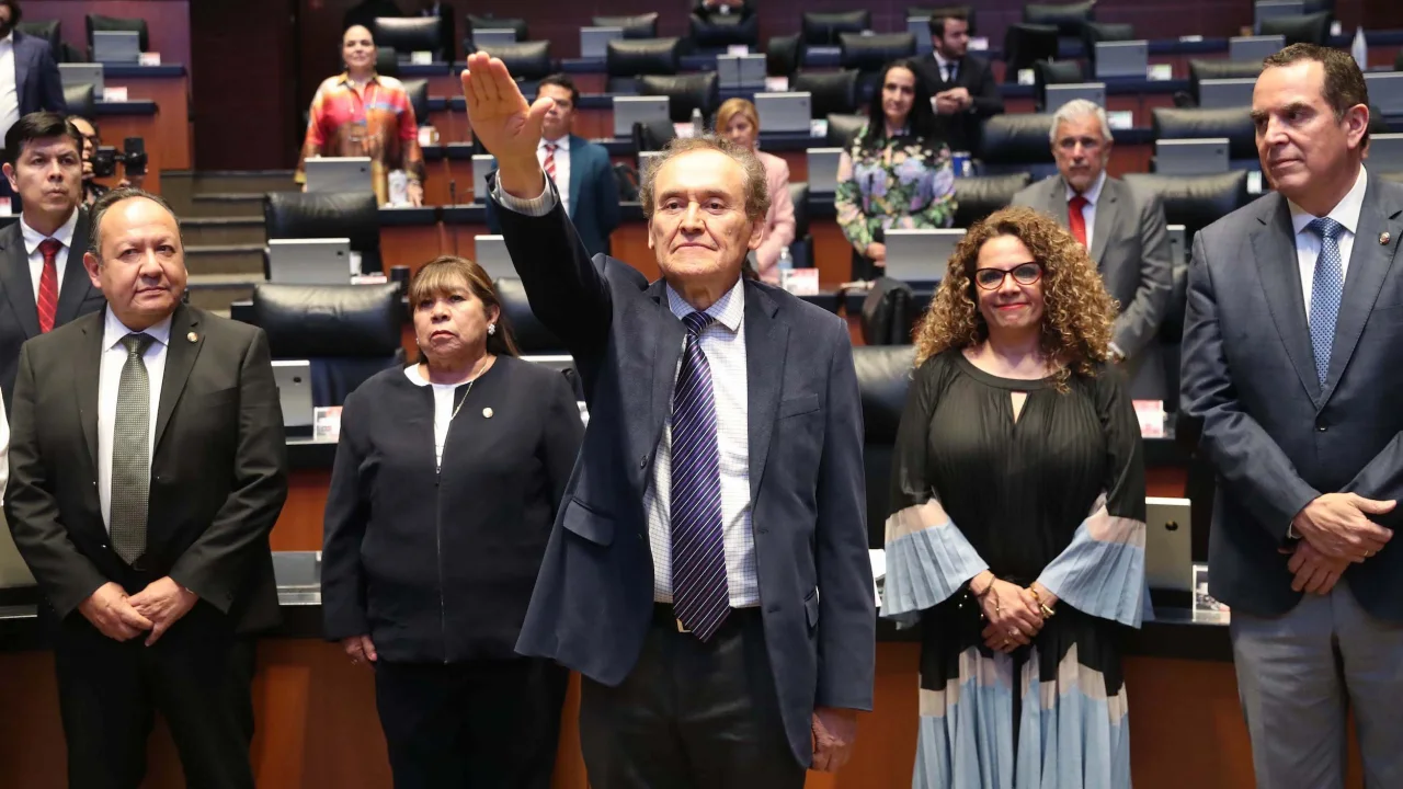 Senado designa a Salvador Ortuño como comisionado de la CNH