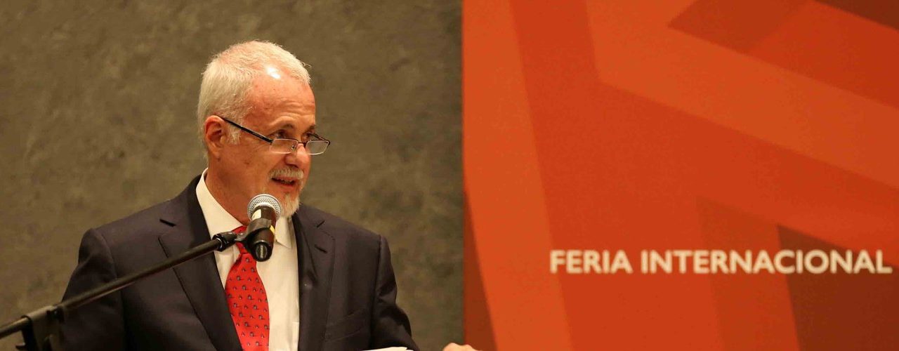 Presidente de la FIL de Guadalajara se quitó la vida