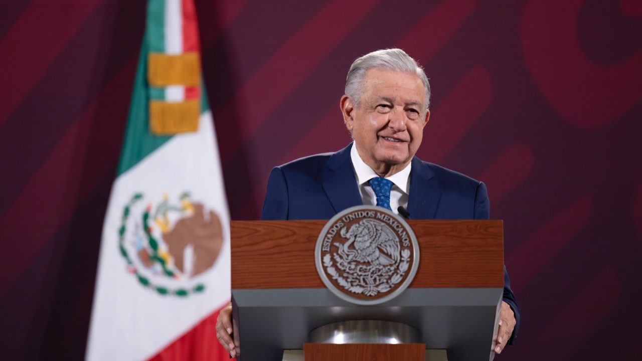México revira a senador republicano: fentanilo fue promovido por farmacéuticas en EU