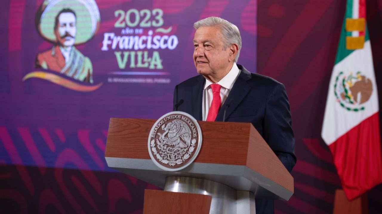 Compra a Iberdrola garantizará tarifas; sindicato de CFE ya tiene poder sobre plantas: AMLO