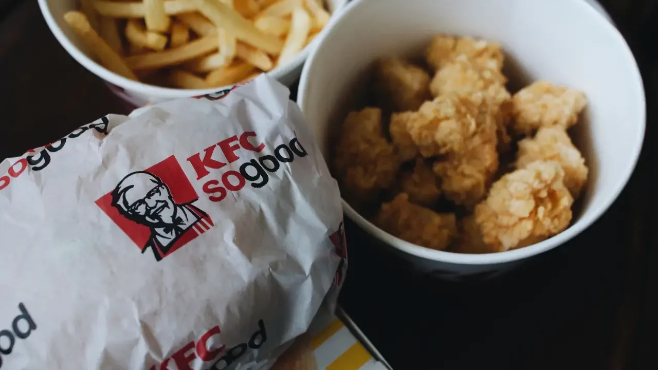 Yum! Brands vende KFC a operador ruso y anuncia partida definitiva de Rusia