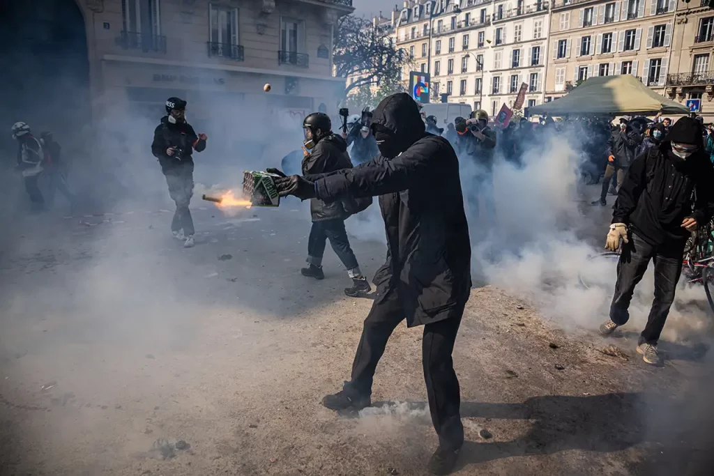 Francia 1 de mayo manifestaciones pensiones