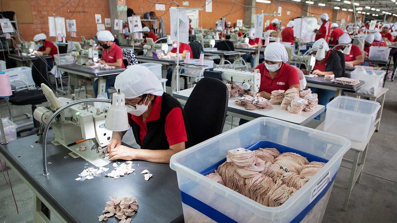 PIB de México creció 1.9% anual en el primer trimestre de 2024