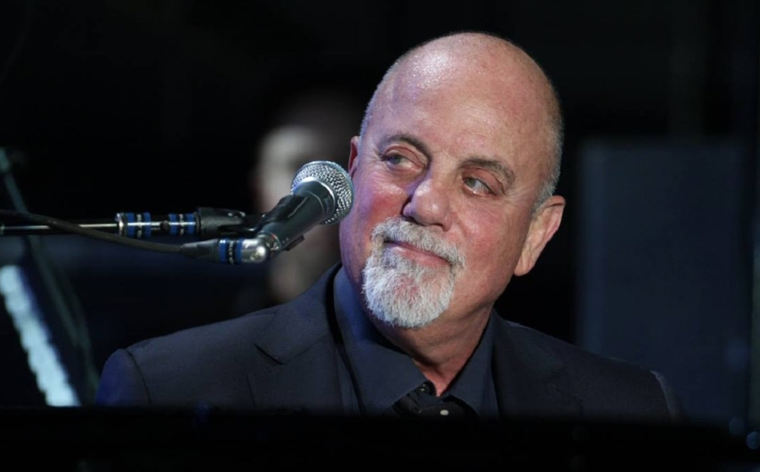 El cantante Billy Joel vende su mansión en Long Island por 49 mdd