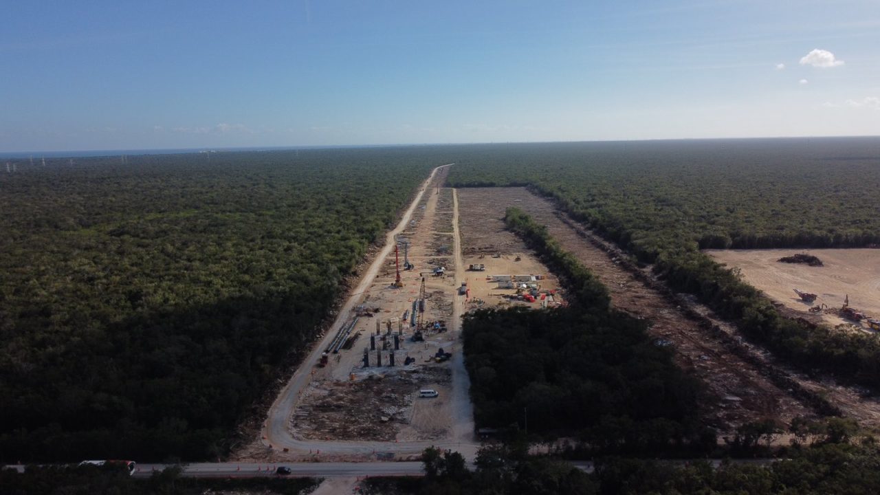 AMLO abre paso al Tren Maya y Suburbano al AIFA con 32 decretos de expropiación