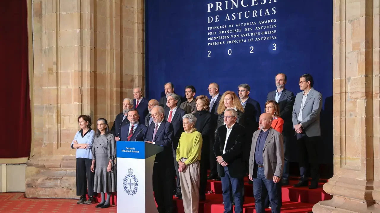 Otorgan premio Princesa de Asturias al escritor japonés Haruki Murakami