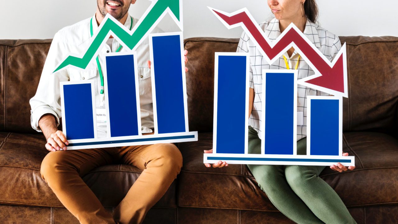 Mujeres reciben casi 10% menos dinero que hombres al retirarse solo por vivir más