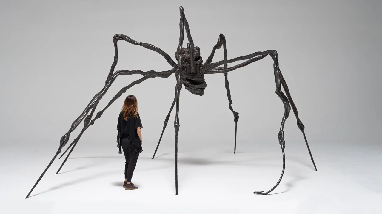 Una araña de Louise Bourgeois se vende por 32.8 mdd, su obra más cara