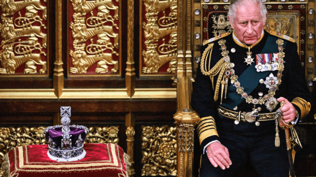 Carlos III monarca rey Reino Unido