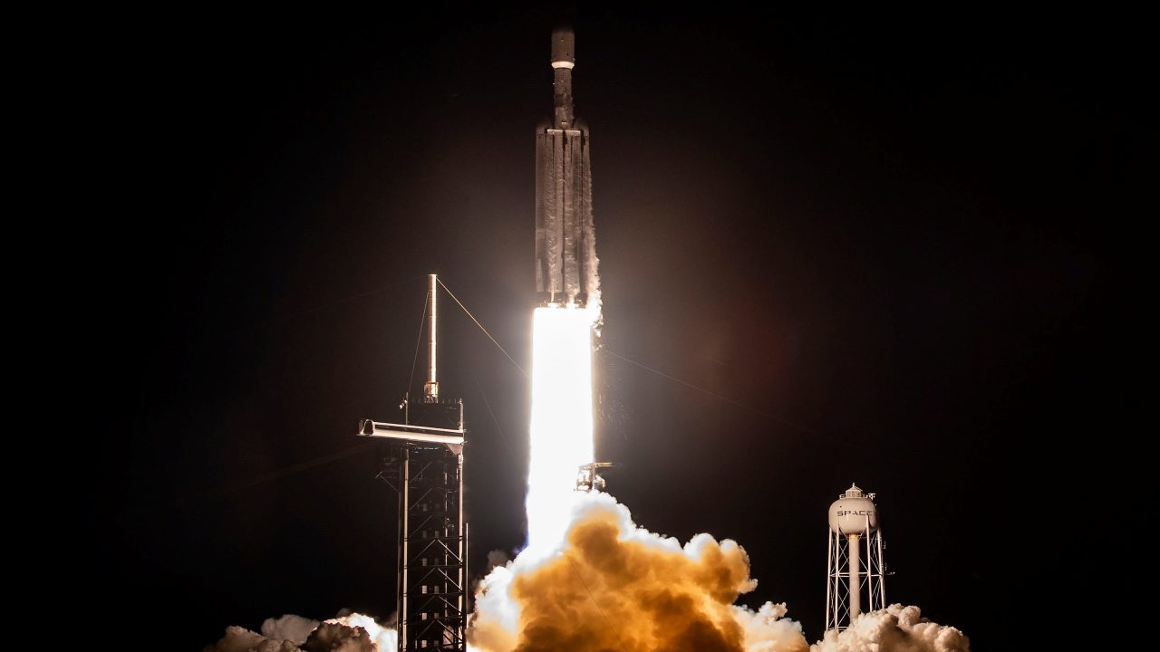 SpaceX lanza cohete con el satélite ViaSat-3