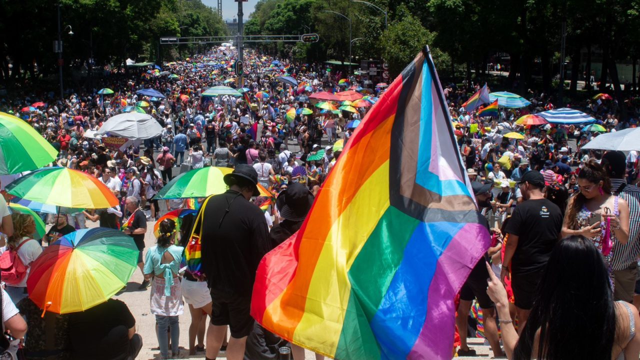 Orgullo que va más allá de junio en el arcoíris corporativo