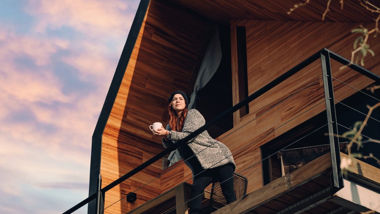 Conecta con la naturaleza en estos glampings sustentables