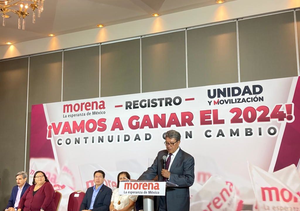 Monreal deja a un lado los reclamos a Morena de ‘piso parejo’ y agradece financiamiento