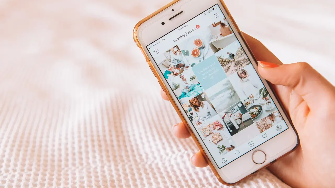 La mayoría de los influencers no informa que reciben publicidad: UE