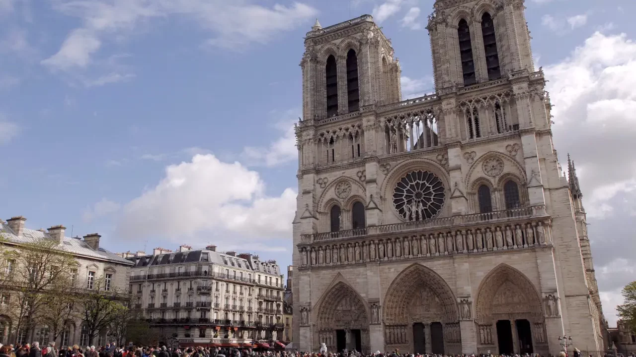 La icónica catedral de Notre-Dame se prepara para reabrir sus puertas tras reconstrucción por incendio