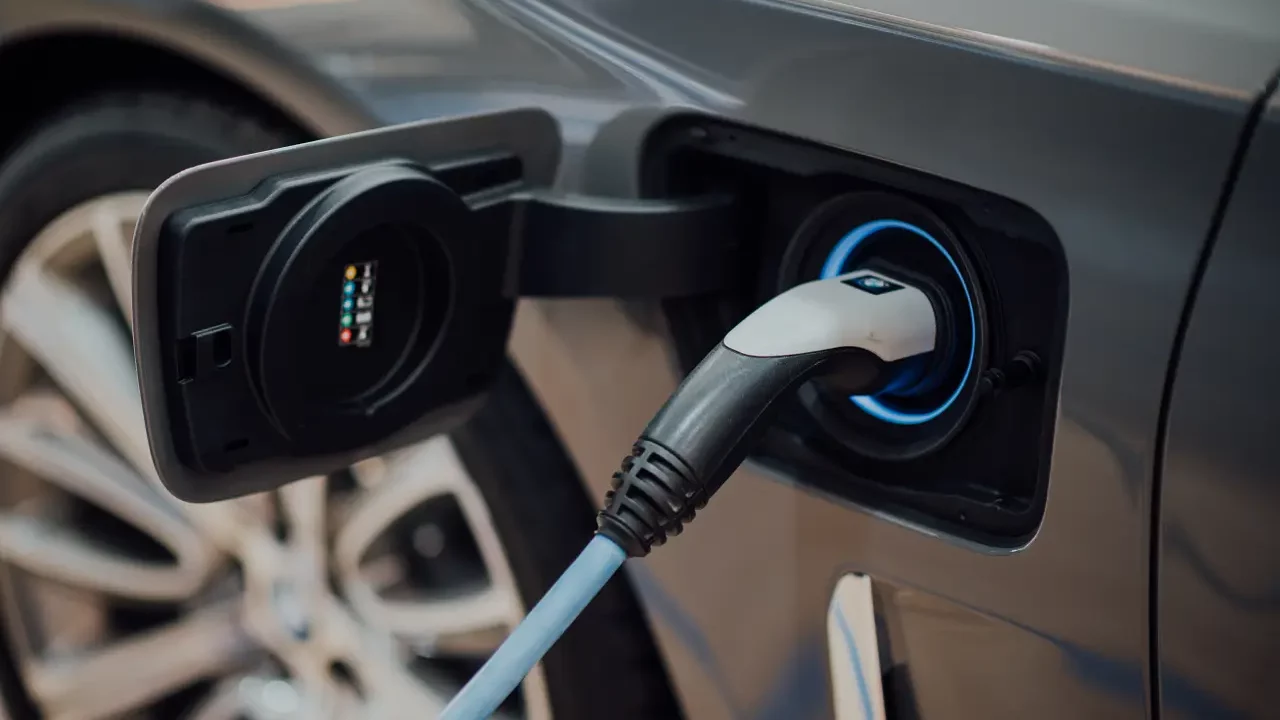 EU trabaja ‘tan rápido como puede’ para finalizar ayudas a la conversión de vehículos eléctricos