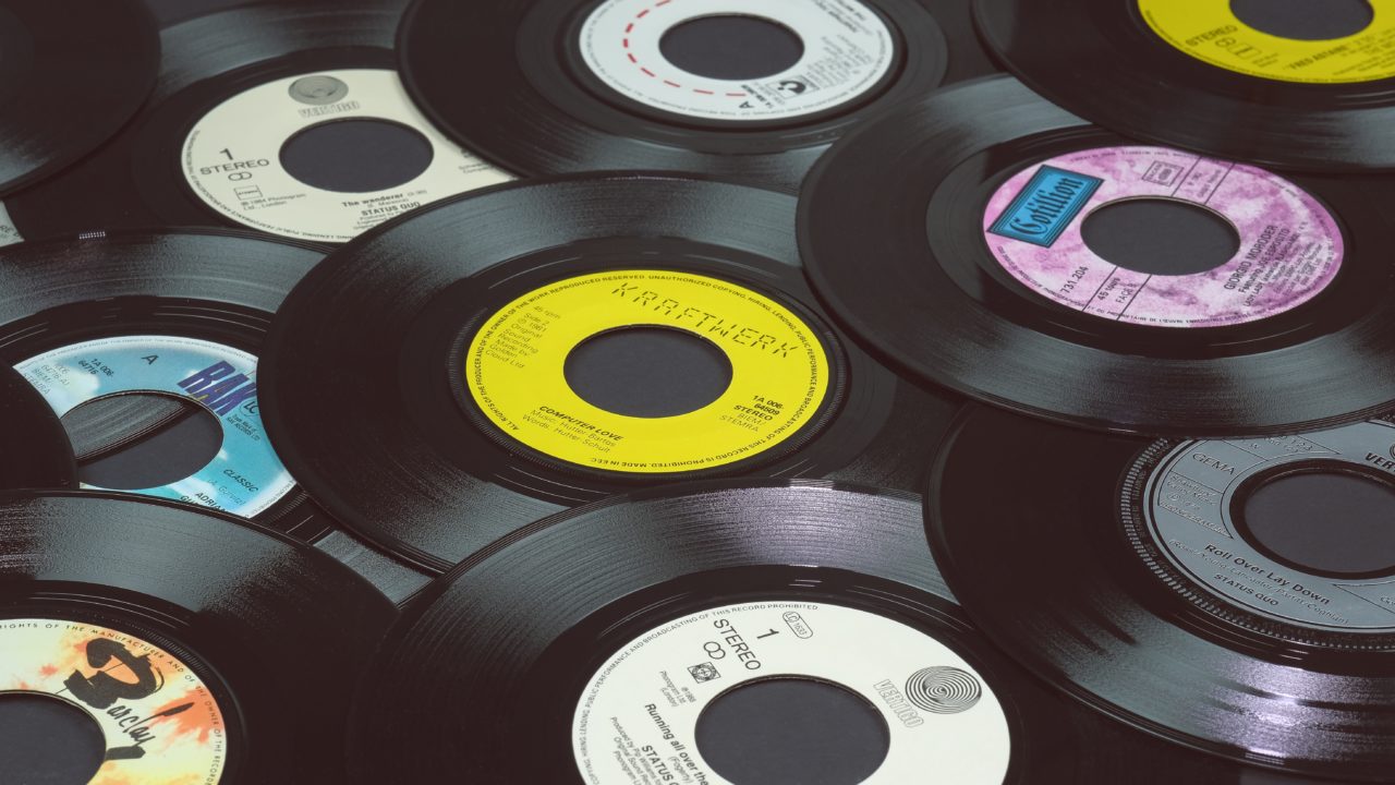 EU registra notable aumento en ventas de discos de vinilo