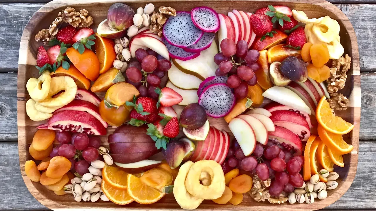 ¿Desayunas sólo fruta? Debes saber esto