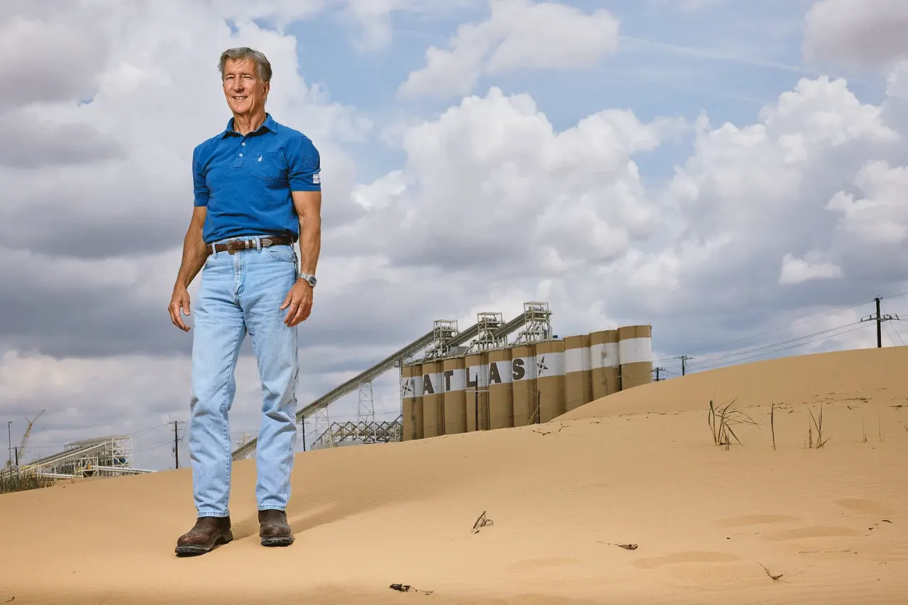 Este magnate de Texas hace una fortuna al vender arena a la industria del fracking