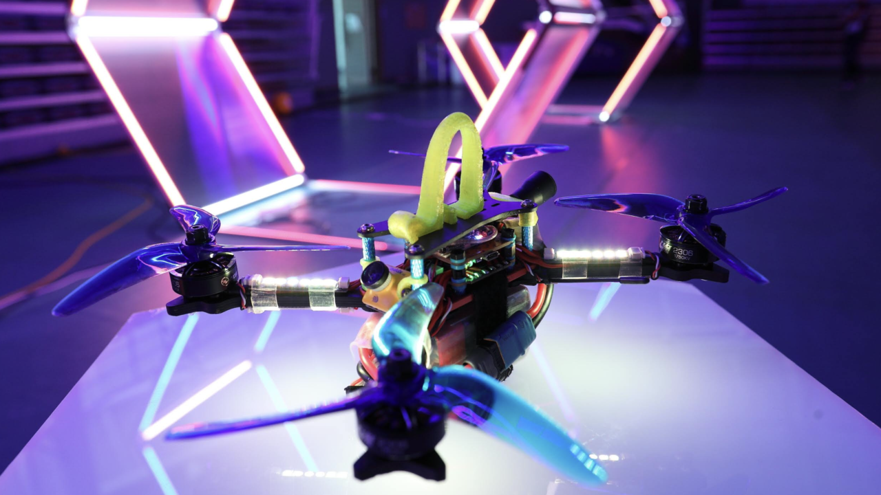 Aprendizaje máximo: el sistema Swift con IA vence a pilotos expertos en carreras de drones