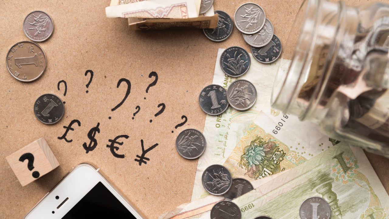 ¿Cómo se determina el tipo de cambio de una moneda?