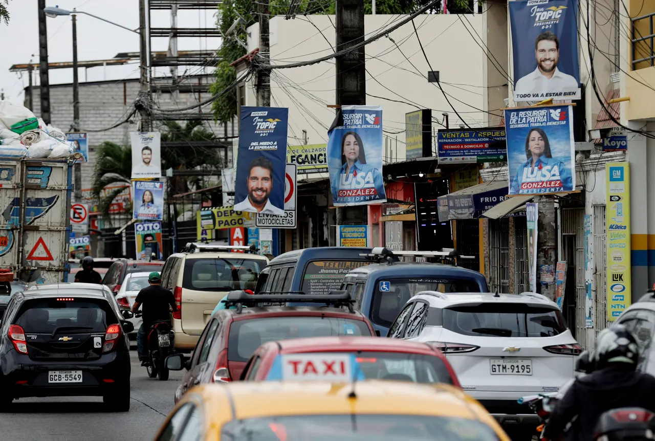 Con participación del 82.26%, detenidos y ciberataques cierran elecciones de Ecuador